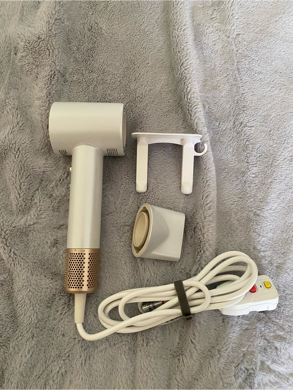 White and Gold Hair Dryer with Nozzle and Wall Holder